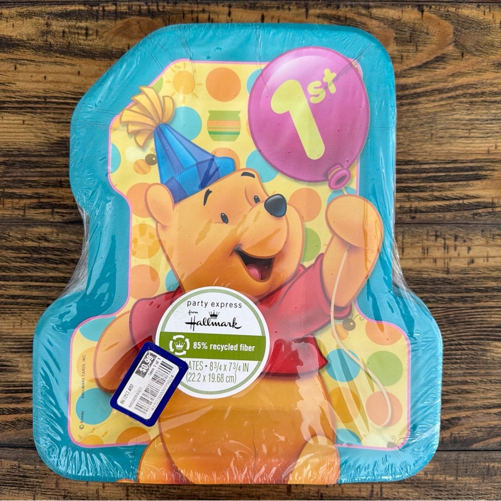 Hallmark Winnie the Pooh 1st Birthday Plates - 5 Sets of 8. 40 Plates in Total.